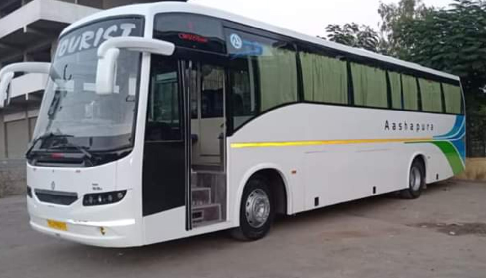 Coaches / Buses rental car