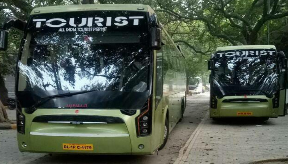 Coaches / Buses rental car