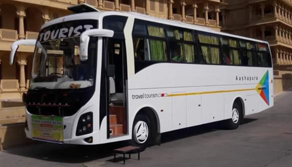 Coaches / Buses rental car