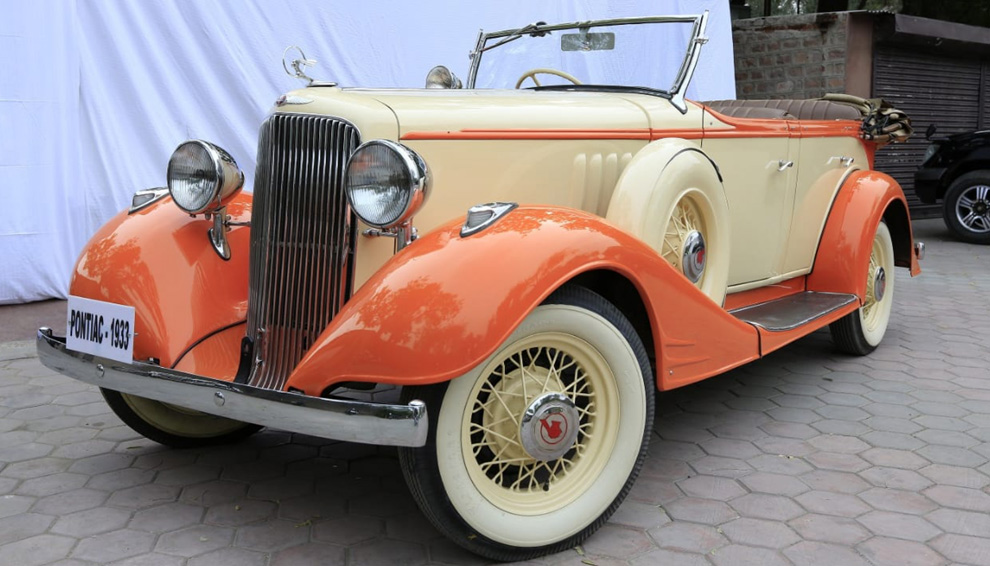 Vintage Car 4 rental car