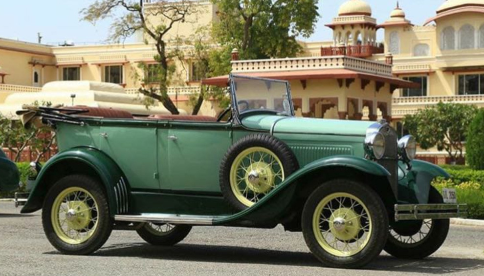 Vintage Car 9 rental car